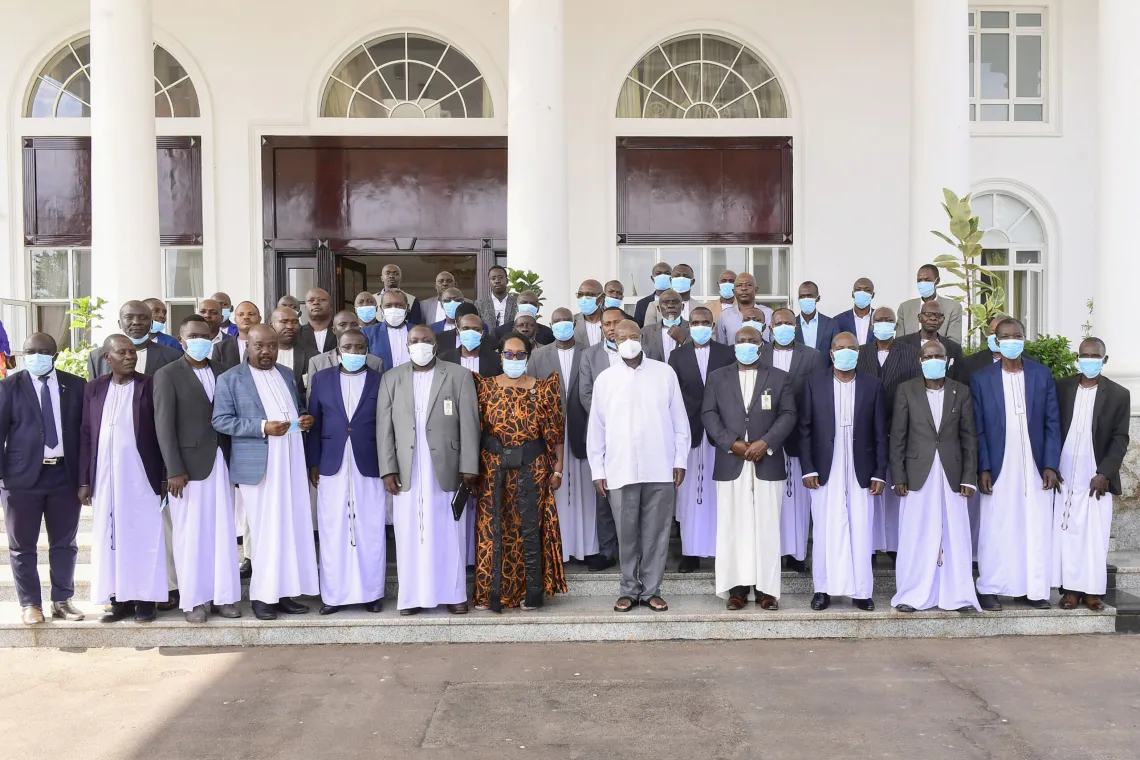 President Museveni with Buganda Kingdom Clan Leaders; Courtesy photo, PPU.